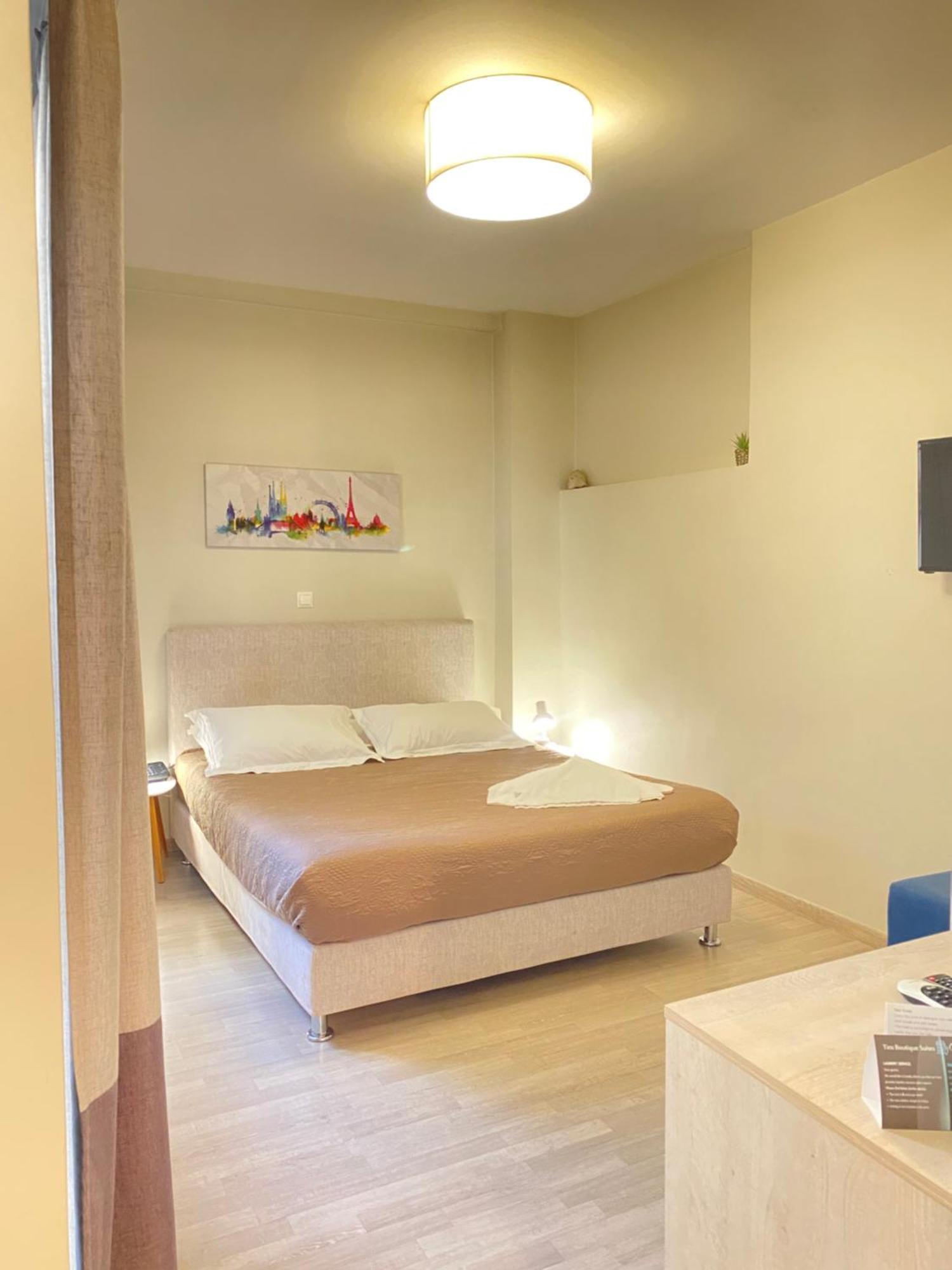 Tins Hotel City - Athens Atenas Exterior foto