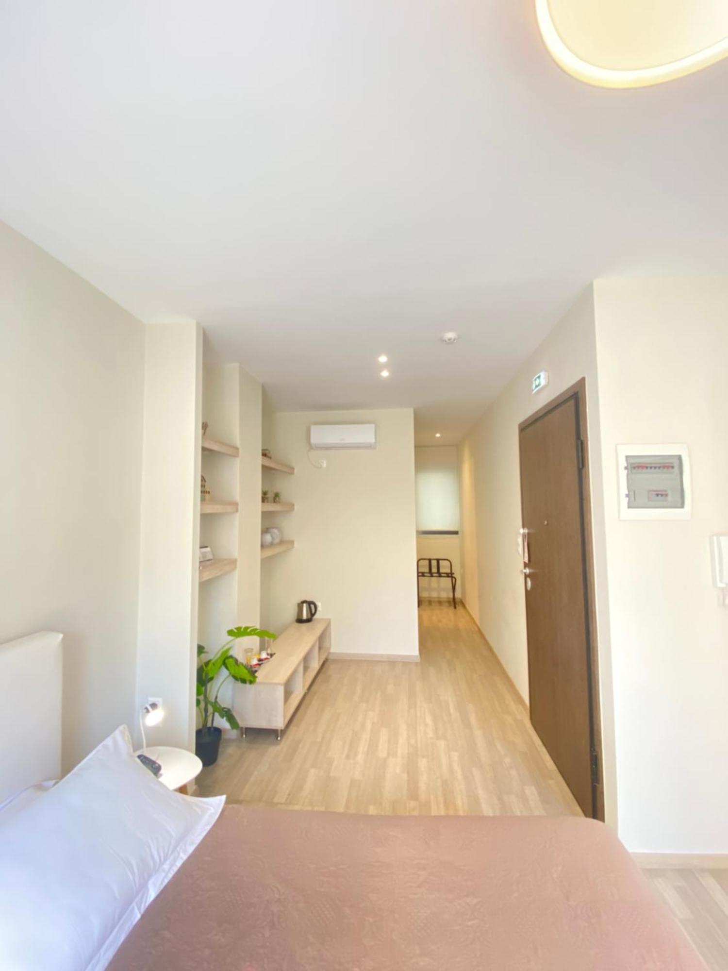 Tins Hotel City - Athens Atenas Exterior foto